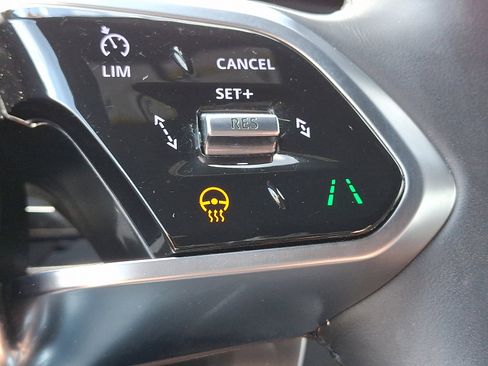 Certified 2025 Jaguar F-PACE R-Dynamic S image 26