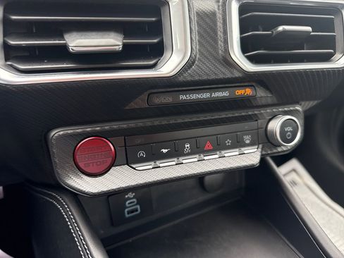 Used 2025 Ford Mustang GT Premium image 35