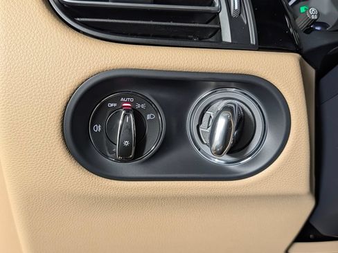 New 2026 Porsche Macan AWD/4WD image 35