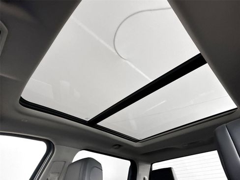 Used 2023 Toyota Tundra Limited image 6