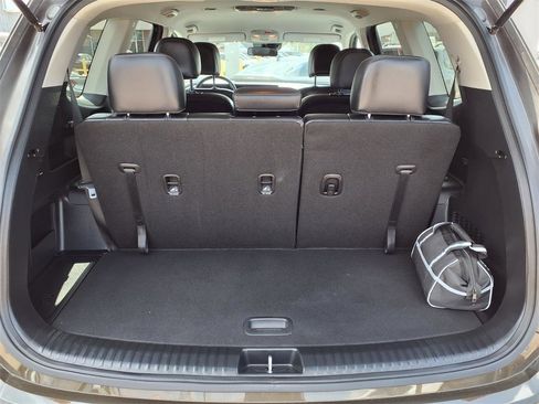 Used 2024 Kia Telluride S image 10