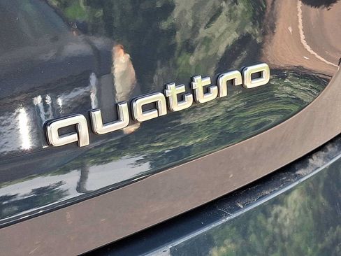 Used 2022 Audi e-tron Prestige AWD/4WD image 30