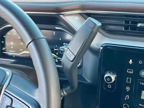 Used 2024 GMC Sierra 2500 Denali w/ Denali Reserve Package image 17