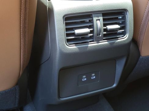 New 2026 Nissan Rogue Platinum AWD/4WD image 17