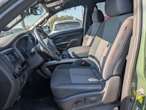 Used 2024 Nissan Titan SV w/ SV Bronze Edition Package image 9