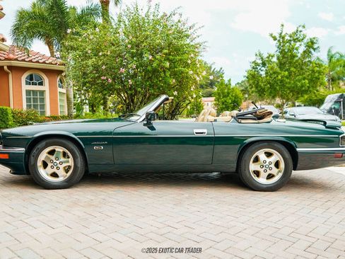 Used 1994 Jaguar XJS V12 Convertible image 3