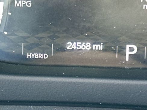 Used 2022 Jeep Wrangler Unlimited Sahara w/ Safety Group image 28