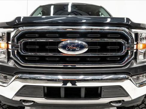 Used 2021 Ford F150 XLT w/ Equipment Group 301A Mid image 11