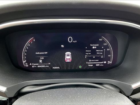 Certified 2026 Acura MDX FWD w/ Technology Package image 28
