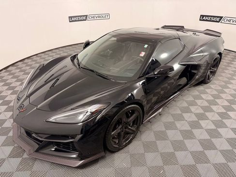 Used 2023 Chevrolet Corvette Z06 RWD image 2