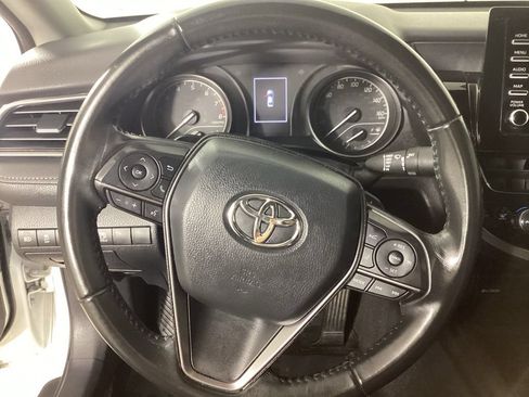 Used 2024 Toyota Camry SE FWD image 12