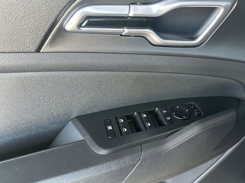 New 2026 Kia Sportage S AWD/4WD image 17