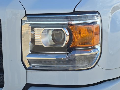 Used 2019 GMC Sierra 2500 SLT w/ Duramax Plus Package image 31