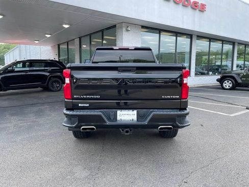 Used 2019 Chevrolet Silverado 1500 Custom Trail Boss AWD/4WD image 6