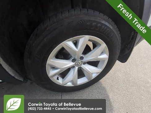 Used 2018 Volkswagen Atlas SE image 18