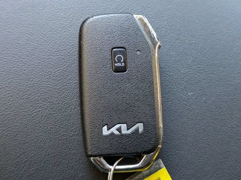 Used 2023 Kia Sorento S AWD/4WD image 35