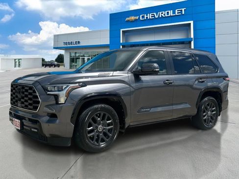 Used 2024 Toyota Sequoia Platinum AWD/4WD image 1