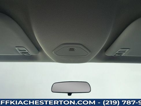 Used 2018 Ford Focus SE FWD image 22