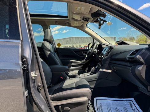 Used 2023 Subaru Forester Touring AWD/4WD image 10
