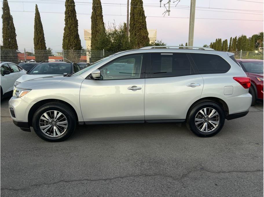 Used 2019 Nissan Pathfinder SV w/ SV Tech Package AWD/4WD image 7