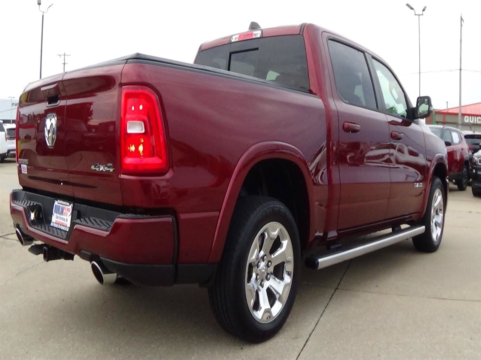 Used 2025 RAM 1500 Big Horn AWD/4WD image 6