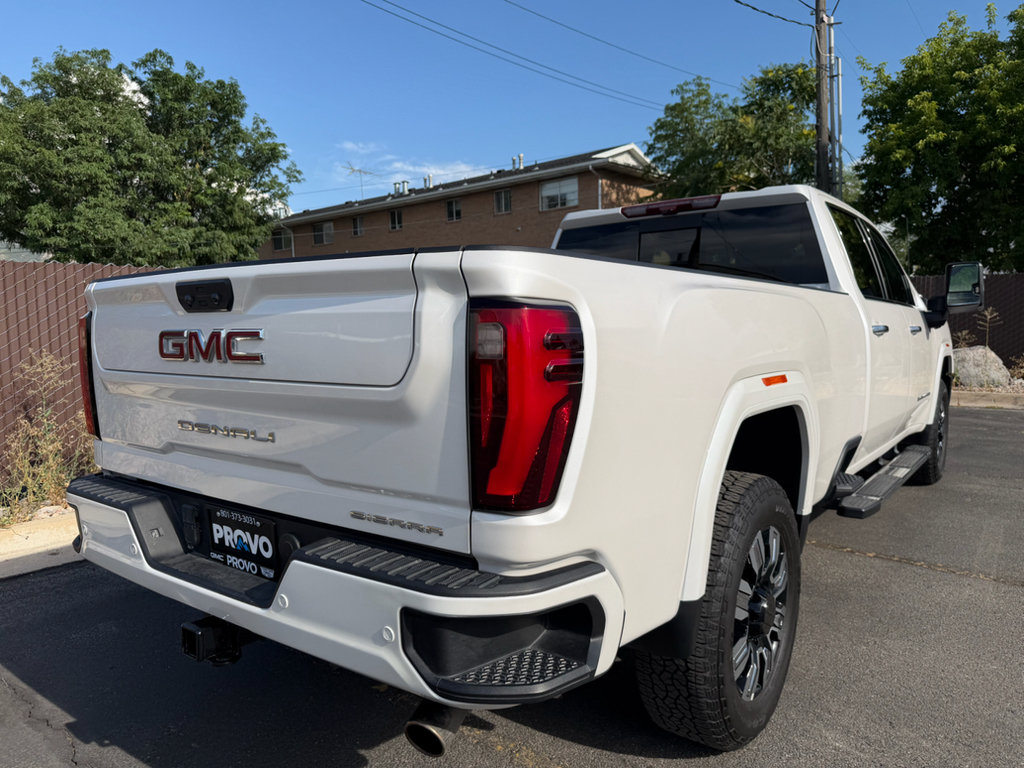 Used 2024 GMC Sierra 3500 Denali w/ Denali Reserve Package AWD/4WD image 4