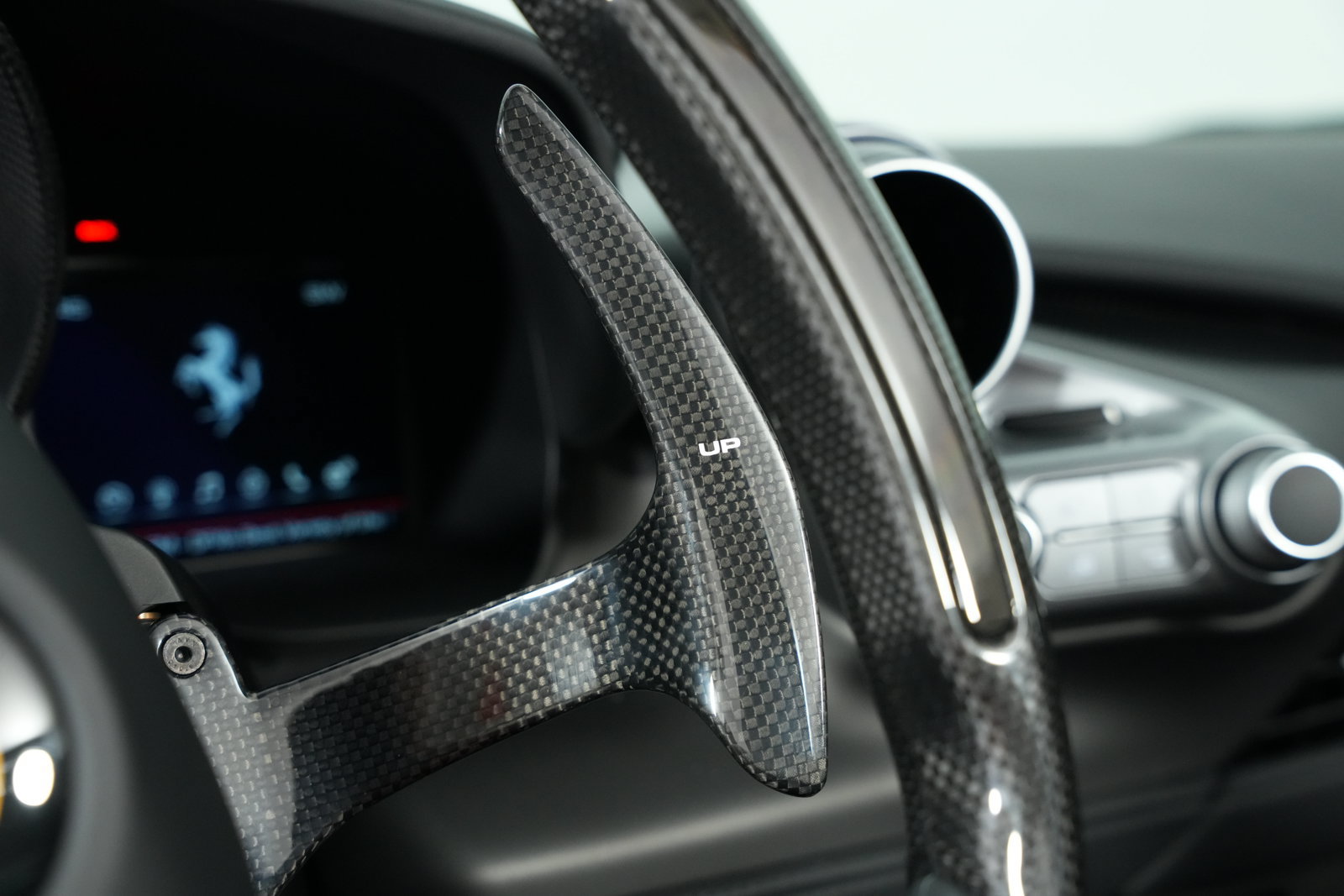 Used 2023 Ferrari F8 Tributo RWD image 35