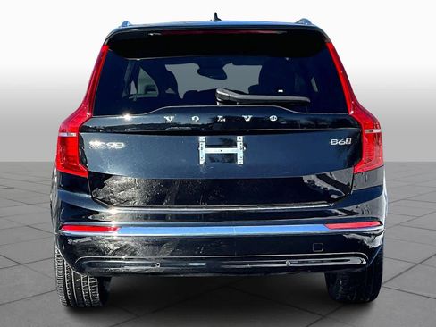 Certified 2024 Volvo XC90 B6 Ultimate w/ Protection Package Premier image 4