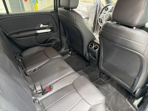 Used 2020 Mercedes-Benz GLB 250 4MATIC image 20