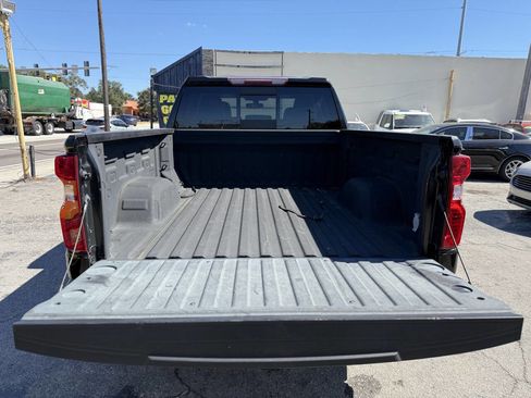 Used 2019 Chevrolet Silverado 1500 LT w/ Convenience Package image 21
