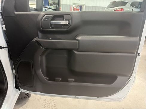 Used 2024 Chevrolet Silverado 2500 W/T image 27