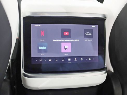 Used 2022 Tesla Model X image 25