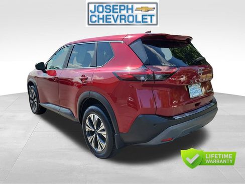 Used 2023 Nissan Rogue SV AWD/4WD image 3