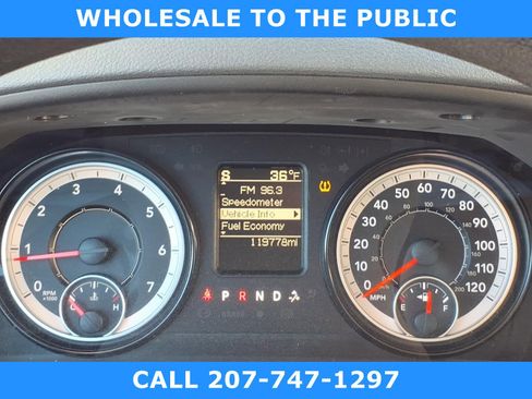 Used 2017 RAM 1500 Express w/ Express Value Package image 24