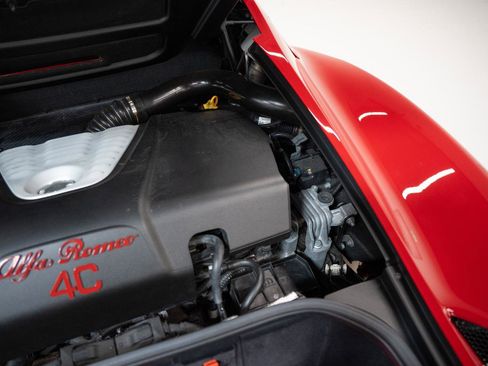 Used 2018 Alfa Romeo 4C Spider image 64