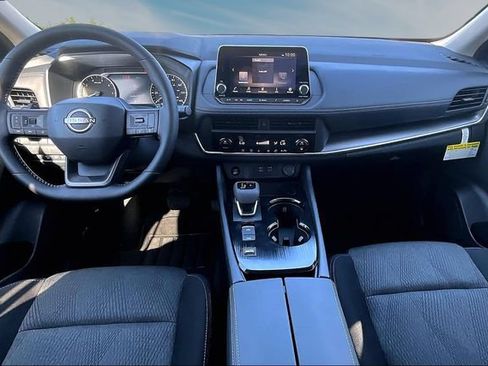 New 2026 Nissan Rogue SV FWD image 5