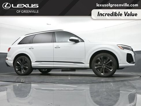 Used 2025 Audi Q7 3.0T Premium Plus AWD/4WD image 11