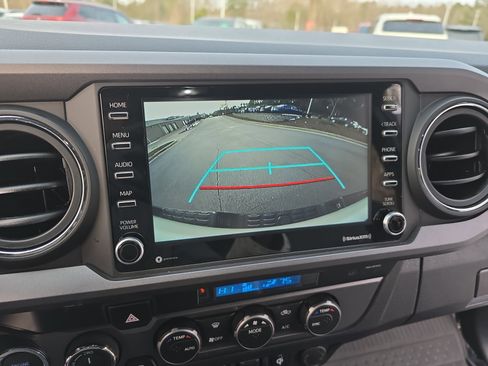 Used 2023 Toyota Tacoma TRD Off-Road image 23