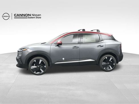 New 2026 Nissan Kicks SR w/ Cold Weather Package FWD image 2