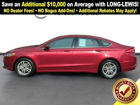 Used 2018 Ford Fusion SE w/ Fusion SE Technology Package image 2