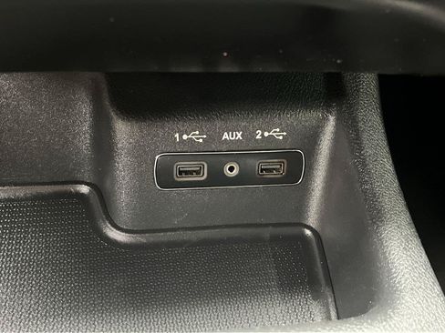 Used 2018 Dodge Durango GT w/ Blacktop Package AWD/4WD image 29