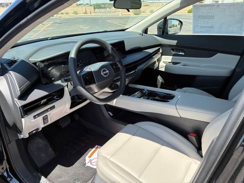 New 2026 Nissan Murano SV AWD/4WD image 11