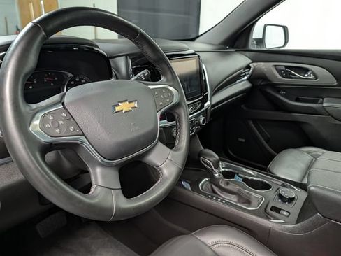 Certified 2023 Chevrolet Traverse LT w/ LT Premium Package AWD/4WD image 20