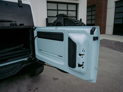 Used 2024 Ford Bronco Heritage Edition image 14