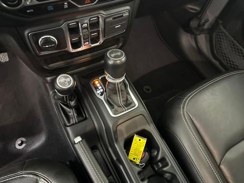 Used 2023 Jeep Wrangler Unlimited Sahara image 20