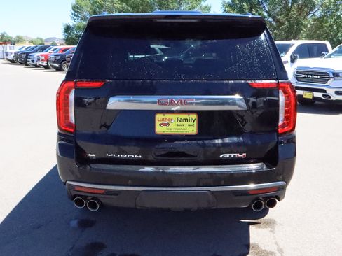 Used 2024 GMC Yukon AT4 AWD/4WD image 6