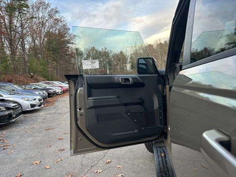 New 2025 Ford Bronco Outer Banks image 21