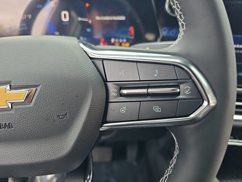 New 2026 Chevrolet Equinox EV LT w/ Comfort Package FWD image 17