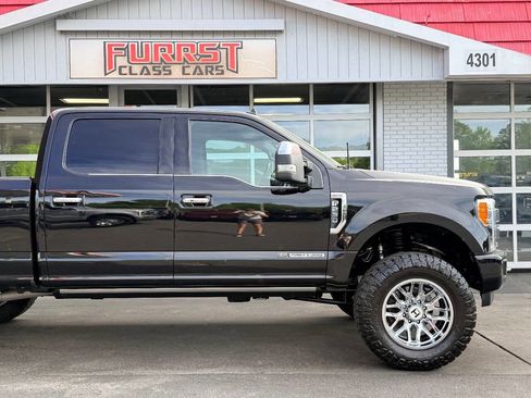 Used 2019 Ford F250 Platinum w/ Platinum Ultimate Package image 12