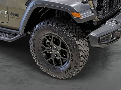 Used 2025 Jeep Wrangler Unlimited Sport AWD/4WD image 15